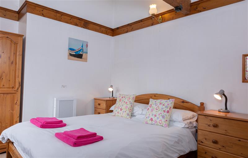One of the 2 bedrooms at Halcyon Cottage, Torrington