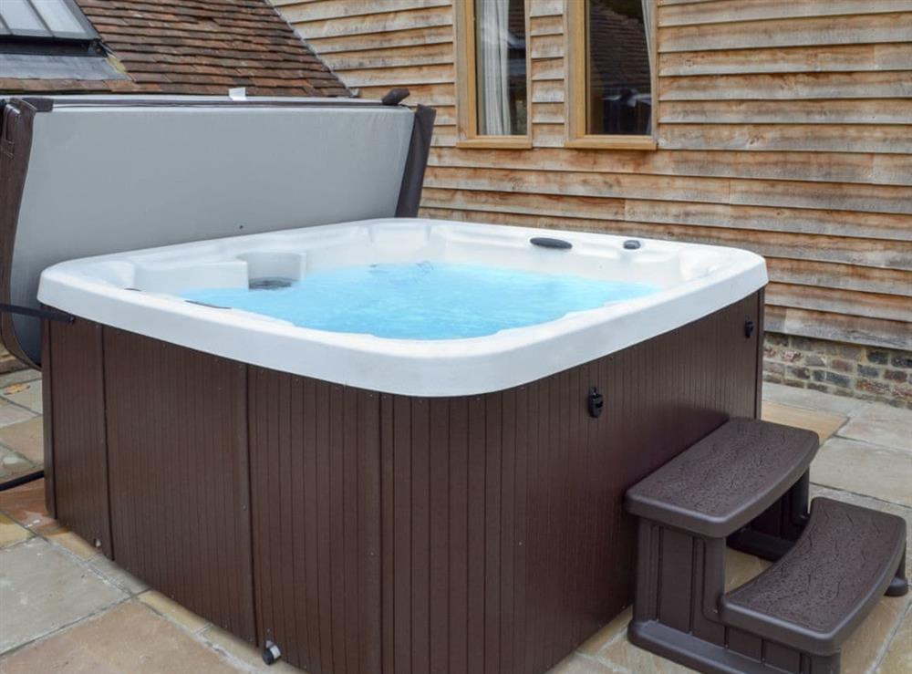 Hot tub at Hale Barn in Chiddingly, near Hailsham, East Sussex