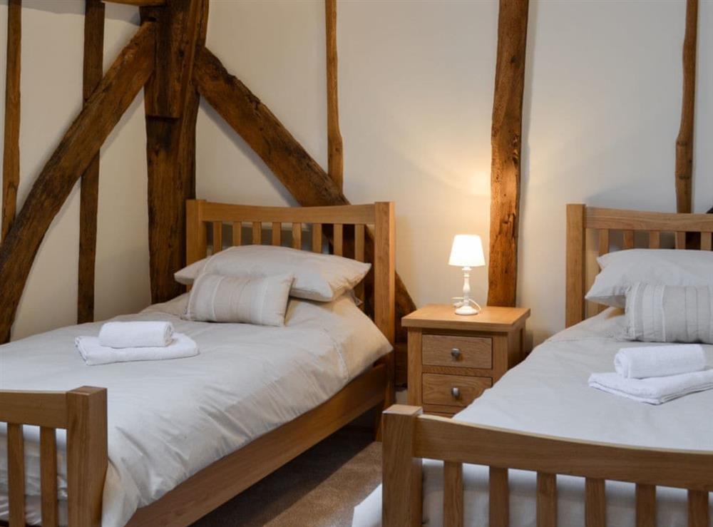 Twin bedroom at Hale Barn in Chiddingly, near Hailsham, East Sussex