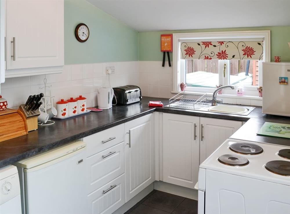 Well equipped kitchen at Half Moon Cottage in Great Yarmouth, Norfolk