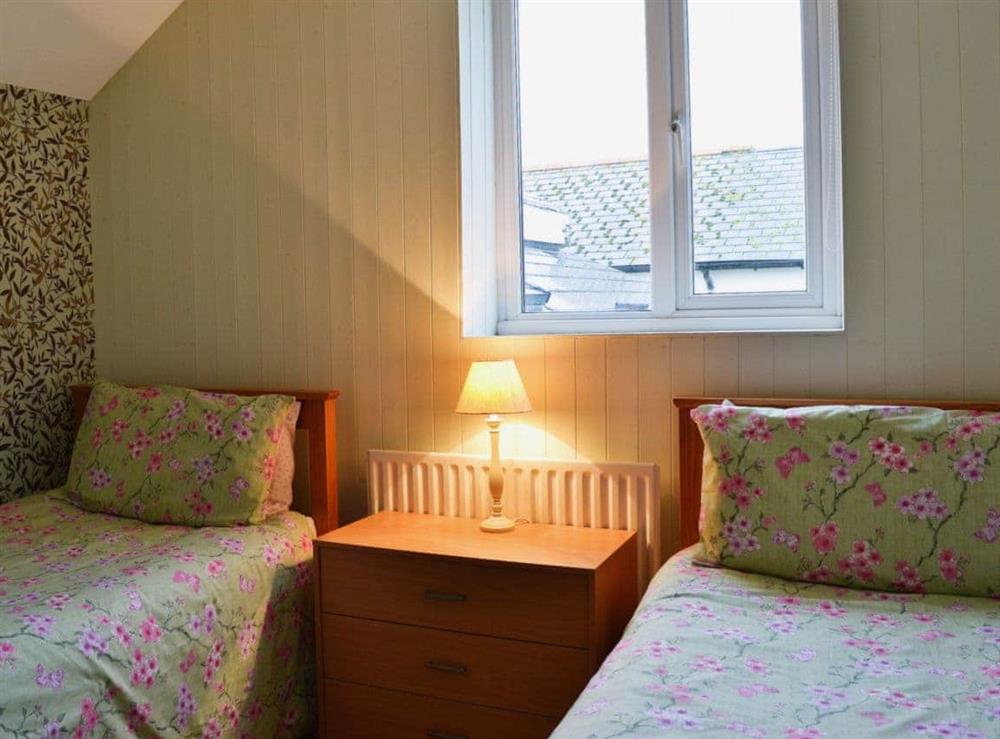 Twin bedroom at Halfway House in Brixham, Devon