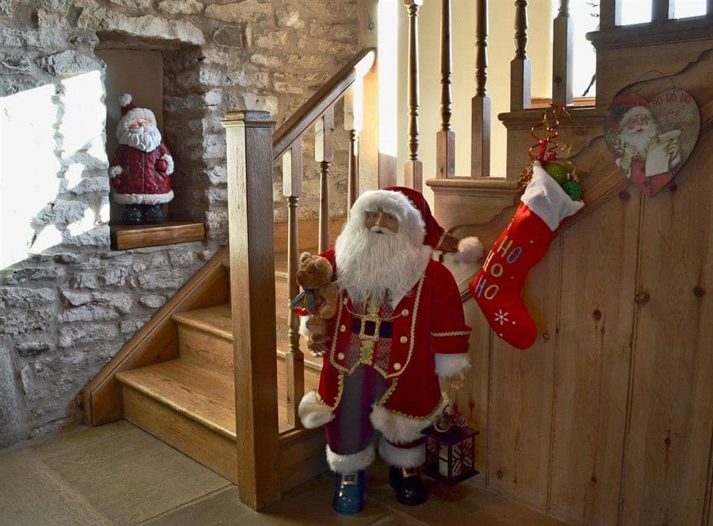 Beautifully decorated for Christmas (photo 2) at Hall Barn in Earl Sterndale, near Buxton, Derbyshire