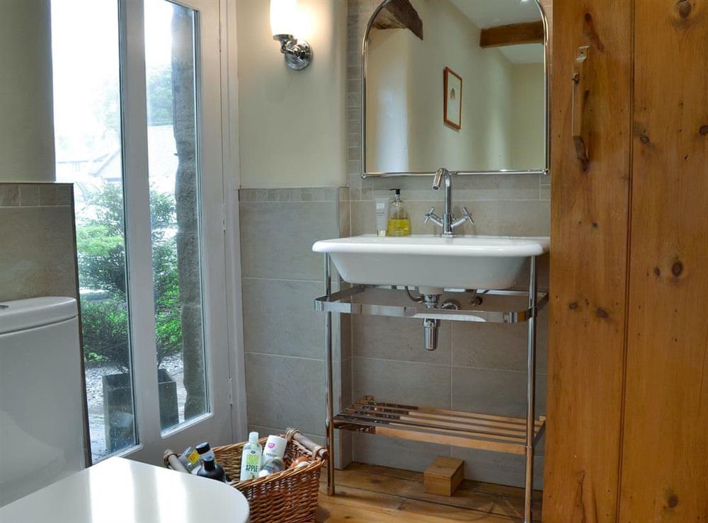 Modern style bathroom (photo 2) at Hall Barn in Earl Sterndale, near Buxton, Derbyshire