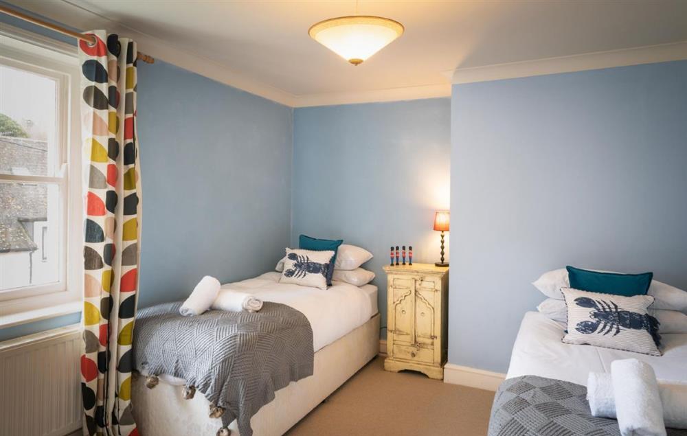Twin bedroom with 3’ beds at Hamilton House, Branscombe