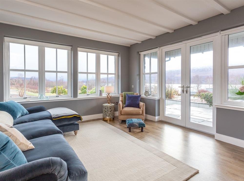 Spacious additional sitting room at Hamnavoe in Kinlocheil, near Fort William, Inverness-Shire