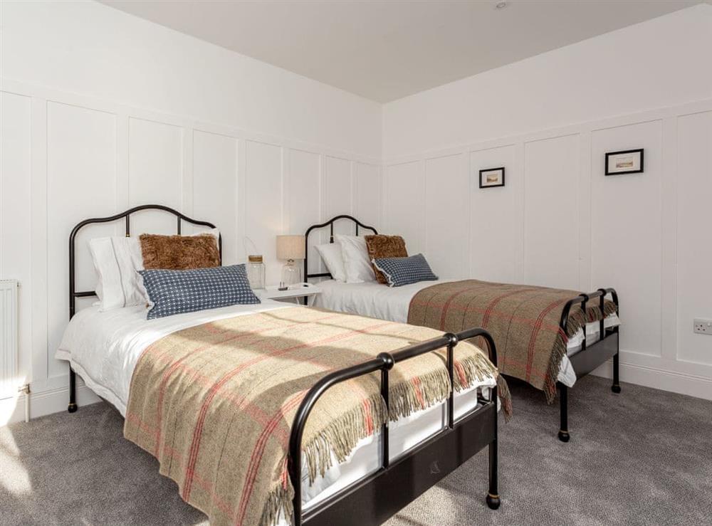 Stylish twin bedroom at Hamnavoe in Kinlocheil, near Fort William, Inverness-Shire