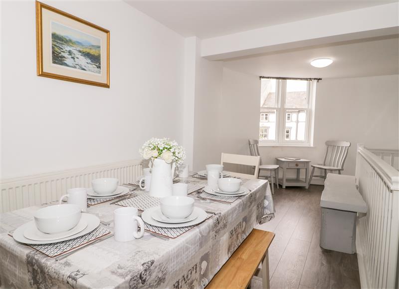 The dining area at Hand Apartment, Llanrwst