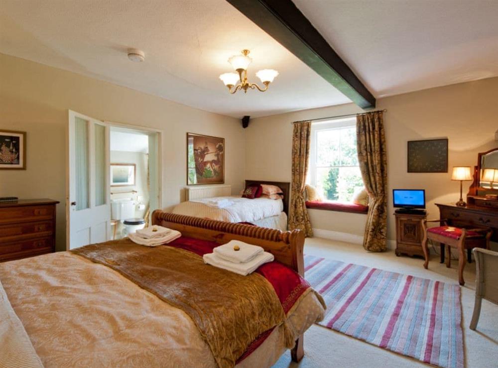 Double bedroom (photo 2) at Handley Cross House in Harewood End, South Herefordshire., Great Britain