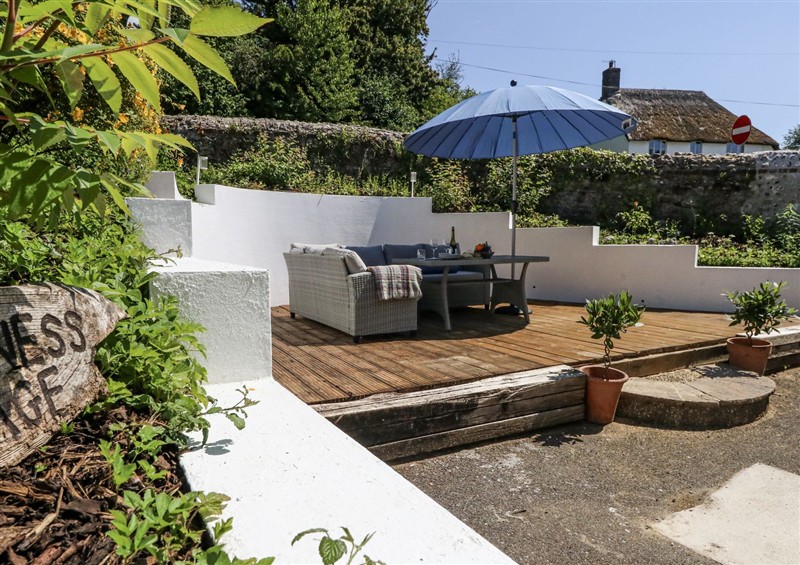 Outside at Happiness Cottage, Piddlehinton