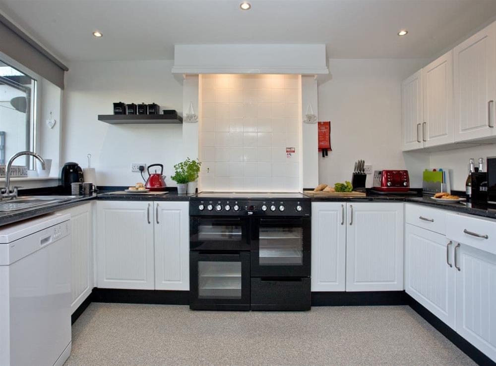 Fully appointed fitted kitchen at Happy Place in Brixham, Devon