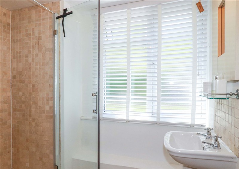 Bathroom (photo 2) at Harbour House, Looe