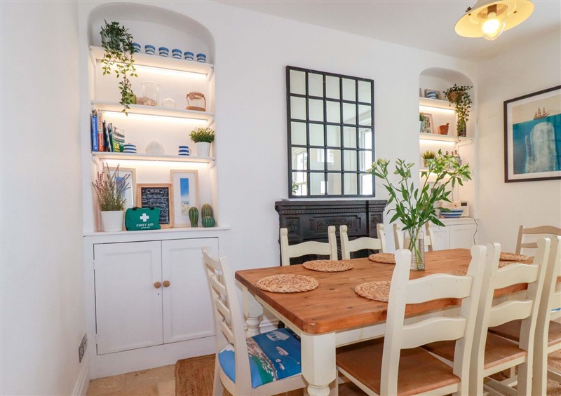 The dining room at Harbour House, Looe