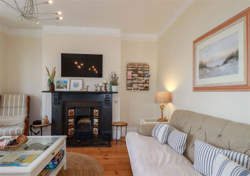 This is the living room at Harbour House, Looe