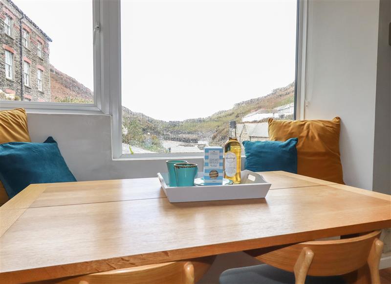 The living area at Harbour Light, Boscastle
