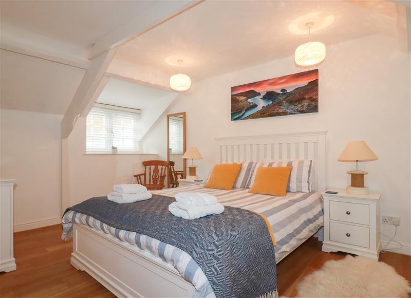 This is a bedroom at Harbour Light, Boscastle