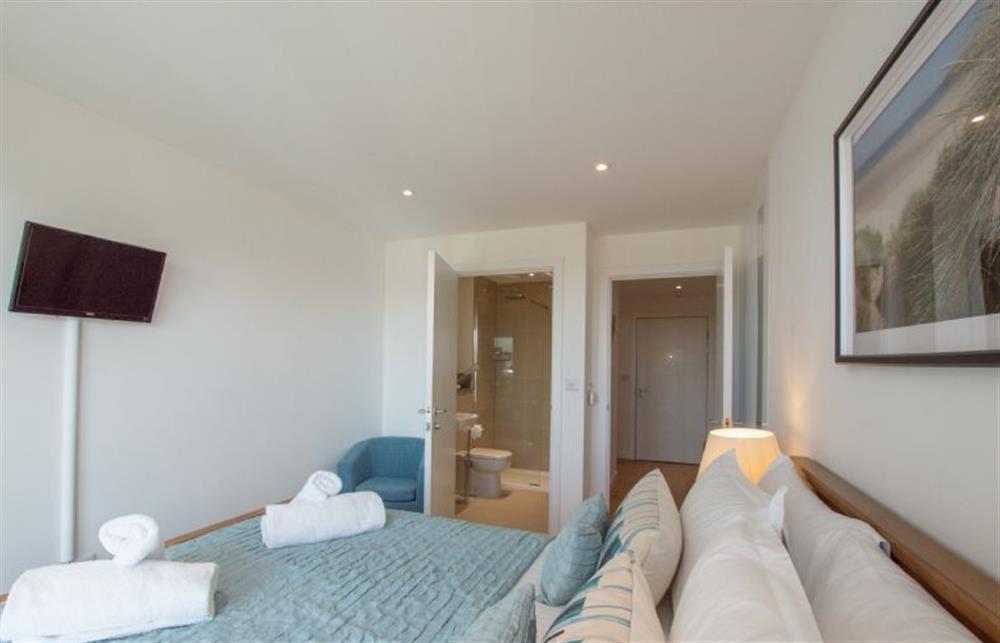 Enjoy an early night and watch a movie on the smart television at Harbour Lights, Newquay 