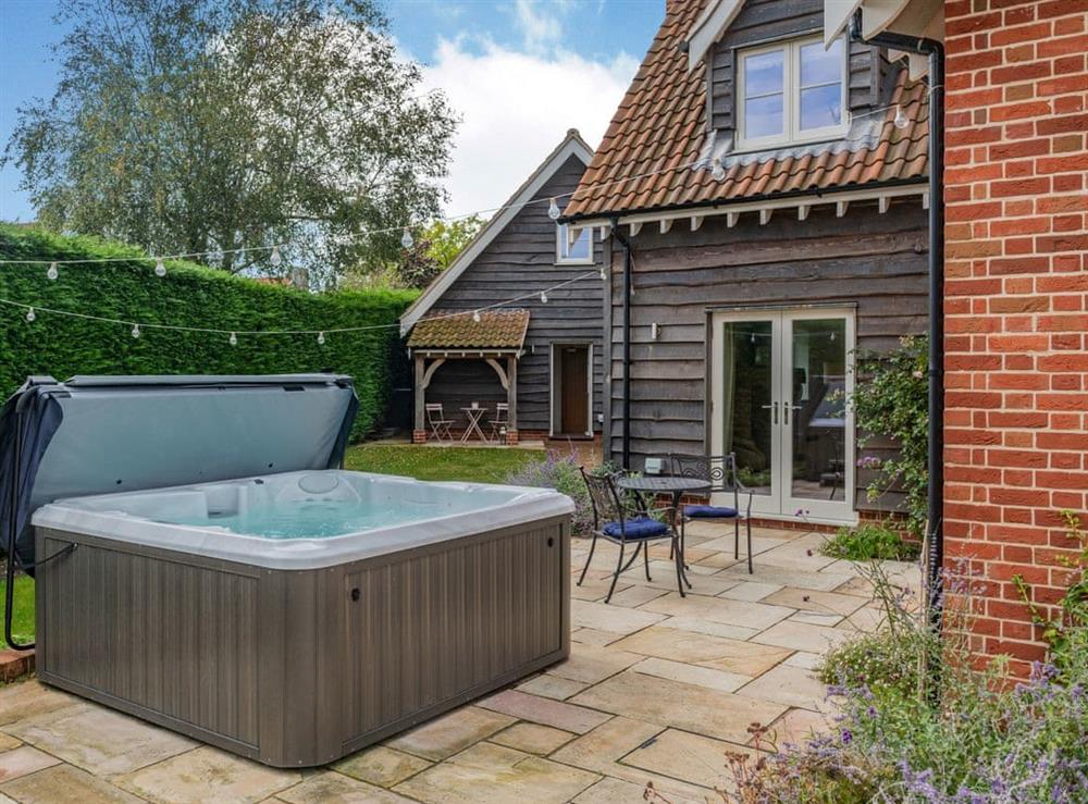 Hot tub at Harbour Lodge in Walberswick, Suffolk