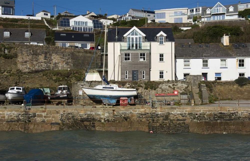 Harbour Masters House situated right on the harbour front! at Harbour Masters House, Portreath