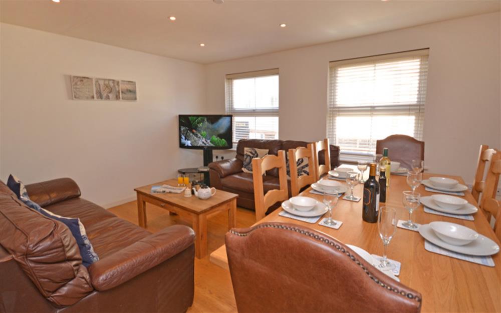 A closer look at the dining area at Harbour View Apartment in Salcombe
