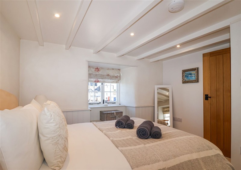 A bedroom in Harbour View at Harbour View, Polperro