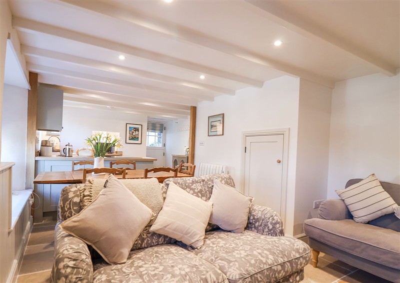 This is the living room at Harbour View, Polperro