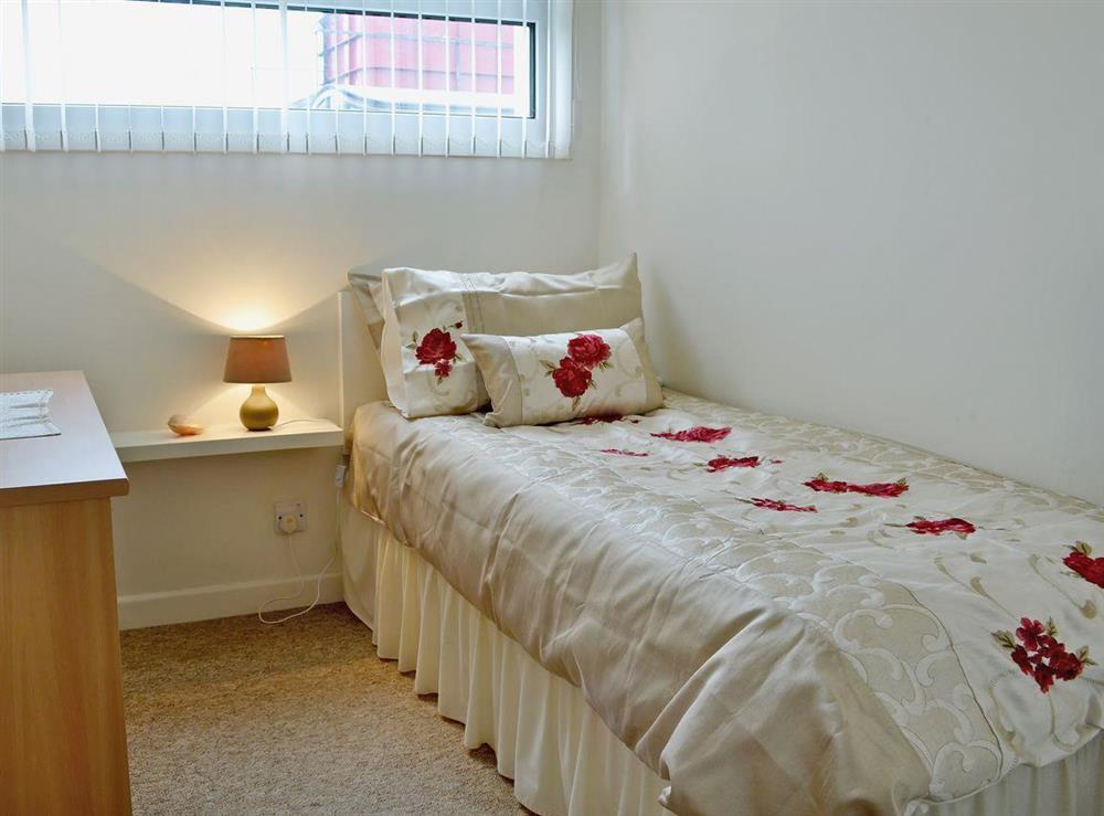 Cosy 2ft 6in single bed (for child) at Harbour View in Porthmadog, Gwynedd