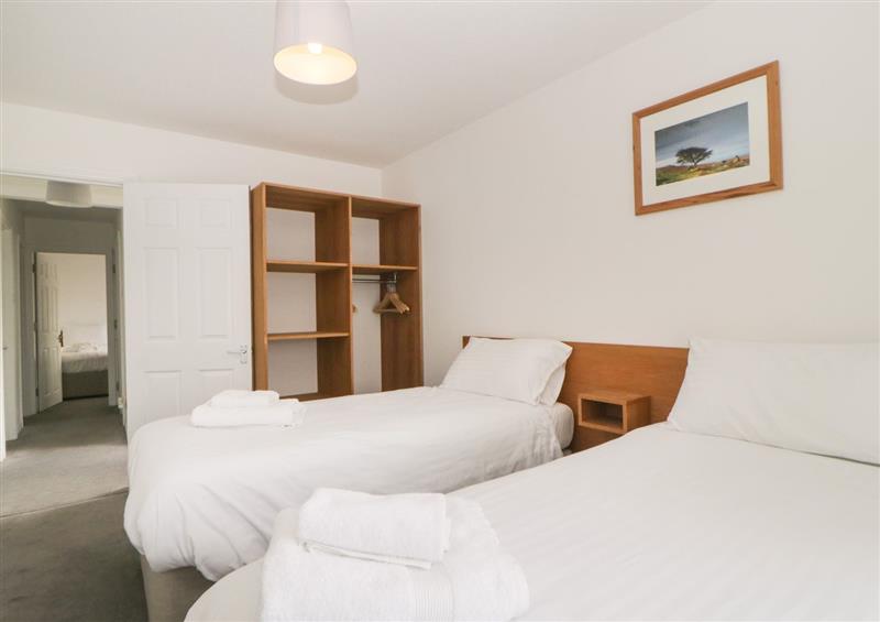 This is a bedroom at Harcombe House Bungalow 10, Chudleigh