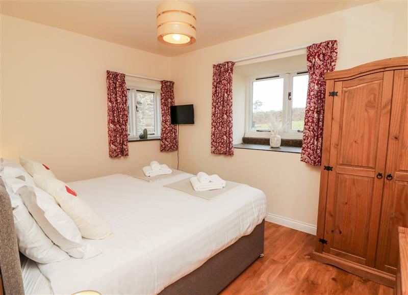 One of the 5 bedrooms (photo 2) at Hare Barn, Lifton