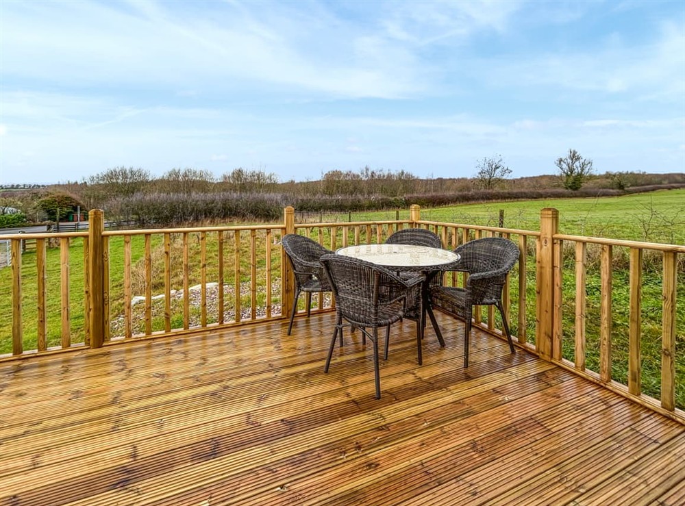 Sitting-out-area at Hare Lodge in Hartshorne, Derbyshire