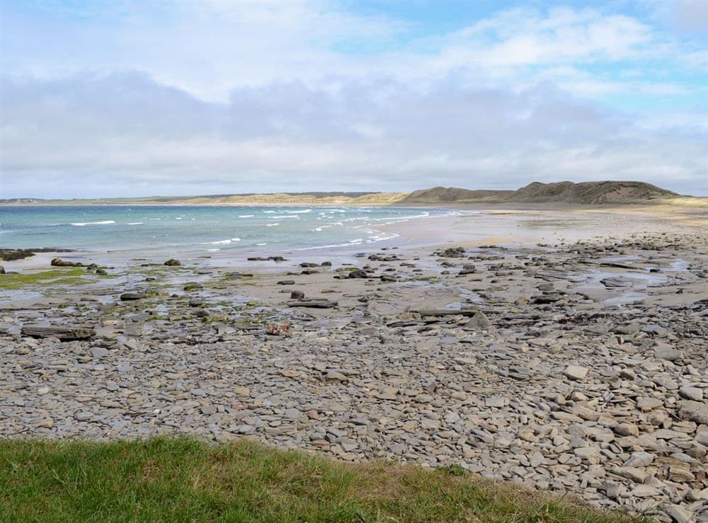 Stunning nearby Dunnet Beach at Harland Cottage in Castletown, near Thurso, Caithness