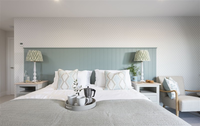 A bedroom in Harlyn Penthouse at Harlyn Penthouse, Cornwall