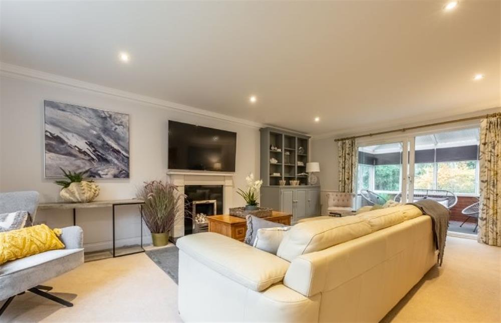 Ground floor: A spacious dual aspect sitting room at Harp Garden, Fakenham