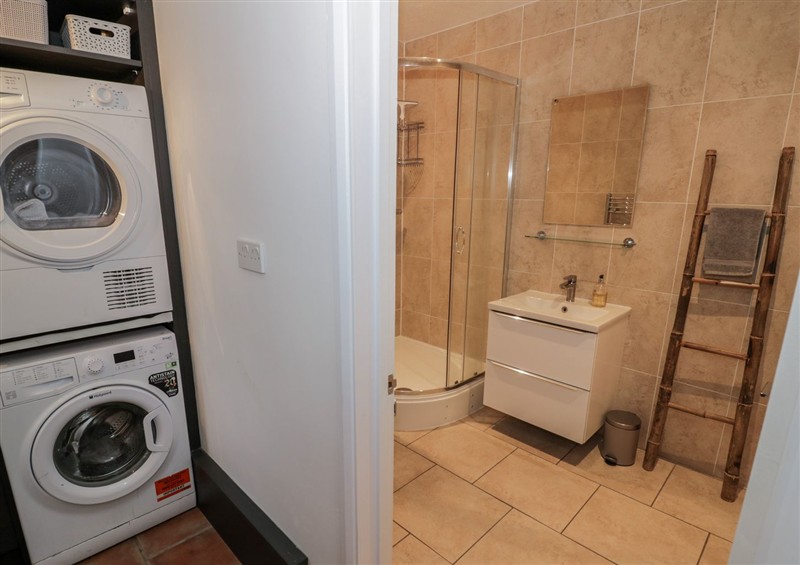 Bathroom at Harran, Peopleton