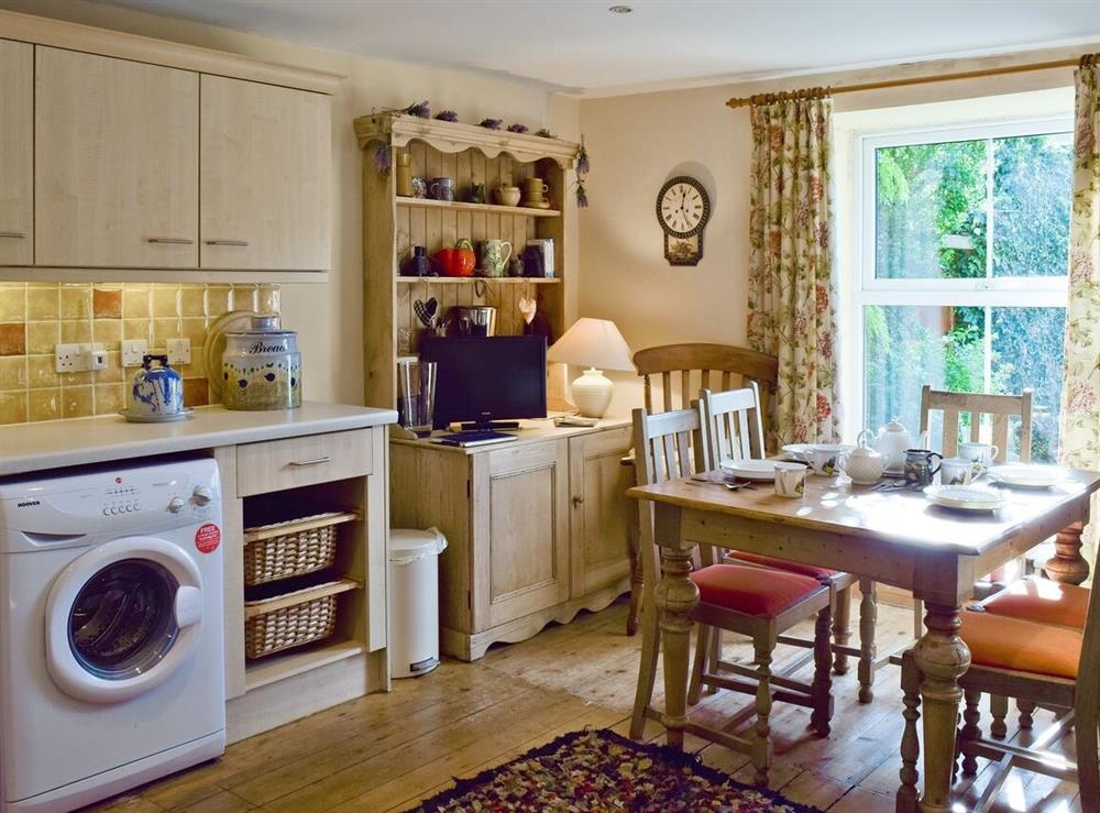 Kitchen/diner (photo 2) at Harriet’s Cottage in Richmond, North Yorkshire