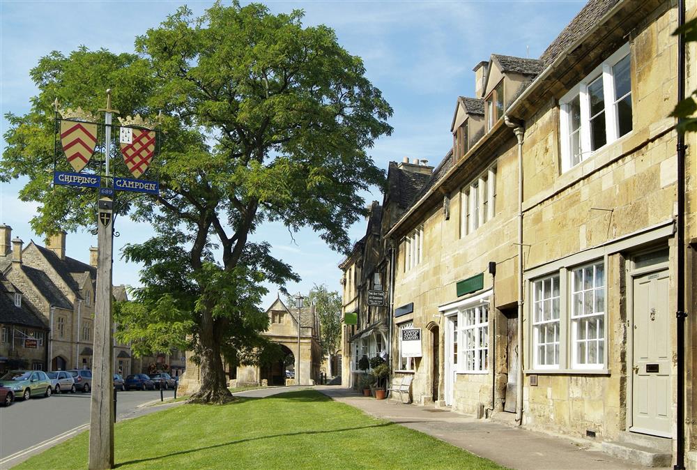 Nearby Chipping Campden High Street