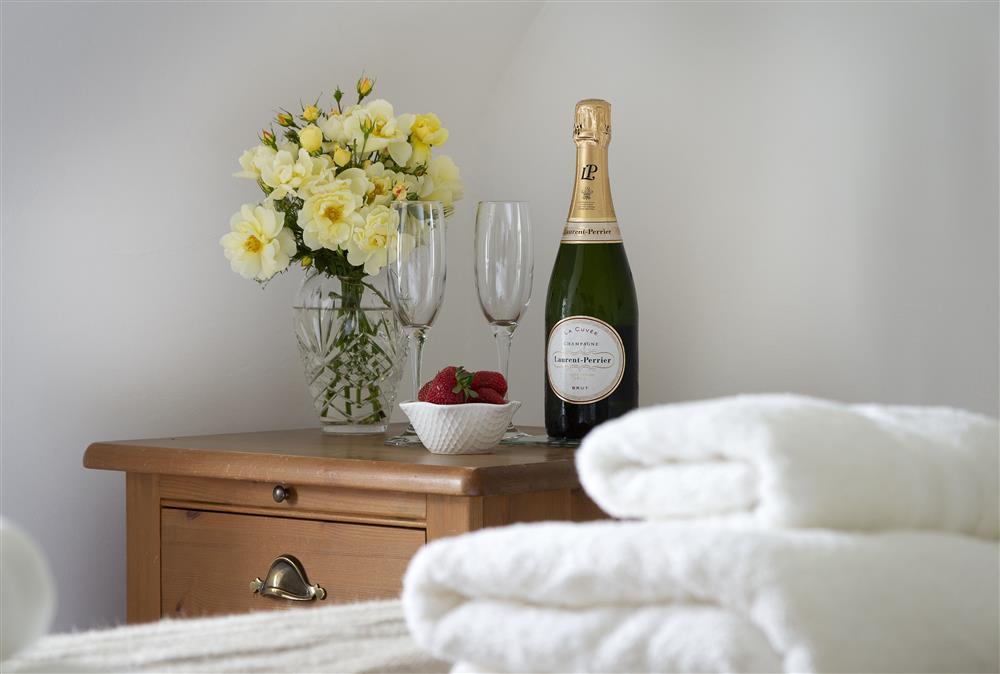 This quaint rural retreat is the perfect romantic getaway for couples at Harrowby End, Ebrington, near Chipping Campden
