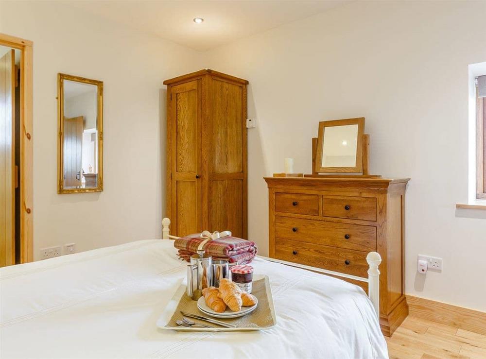 Ample storage within the en-suite double bedroom at Shippen, 