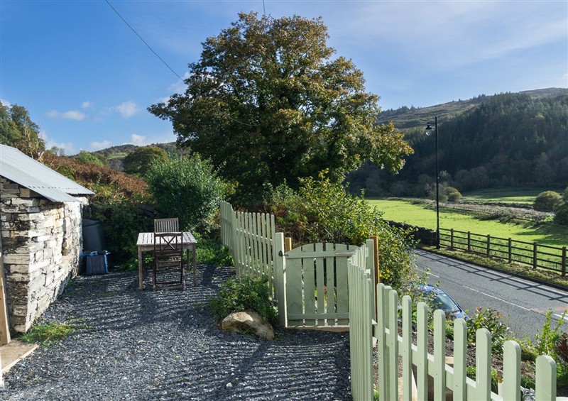 The setting (photo 2) at Haulfryn, Dolwyddelan