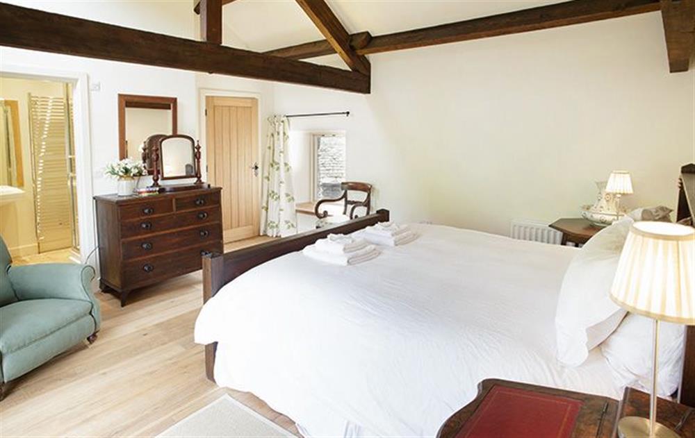 First floor: Master bedroom at Hause Hall, Cruick Barn & The Stables, Hallin Fell