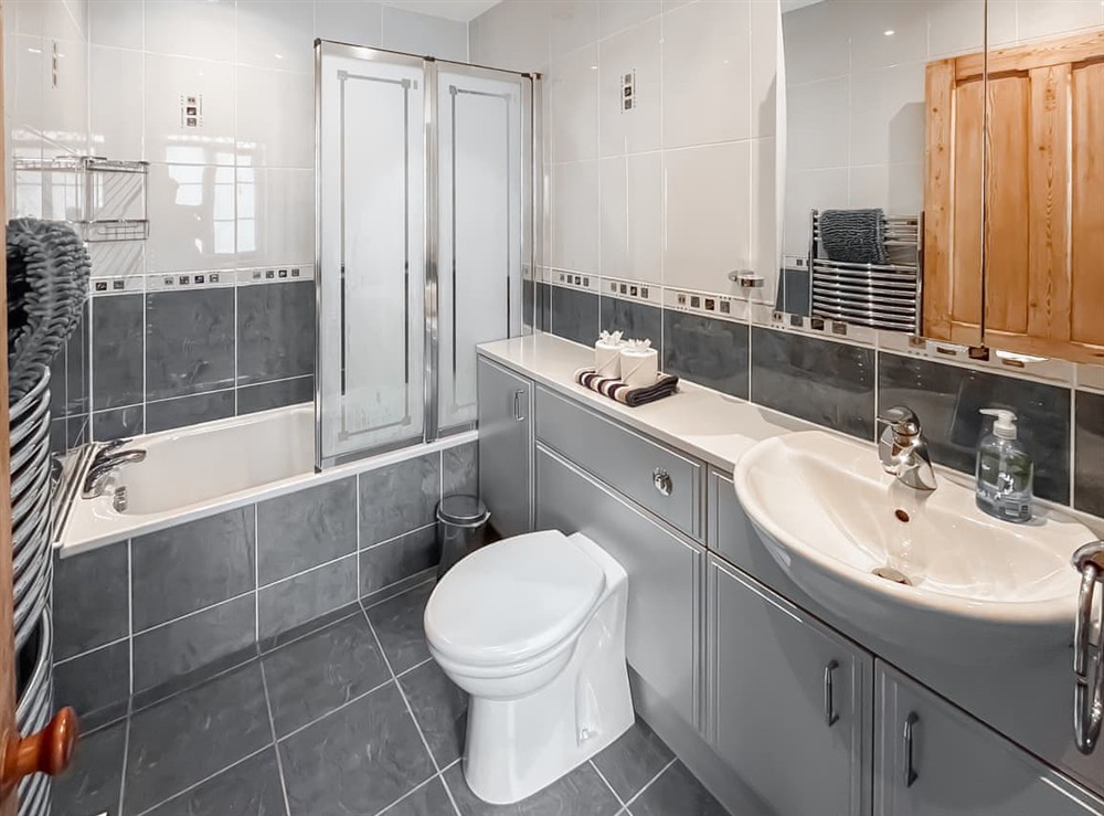 Bathroom at Haven Cottage in Eyemouth, Berwickshire