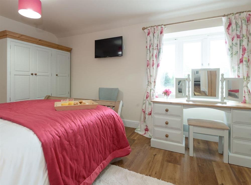 Double bedroom (photo 5) at Haven View in Wainfleet St. Mary, near Skegness, Lincolnshire