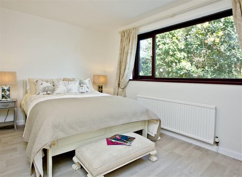 Well presented double bedroom (photo 2) at Hawks Ridge in Downderry, Cornwall