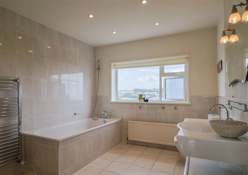 The bathroom (photo 3) at Hawksdown, Lyme Regis