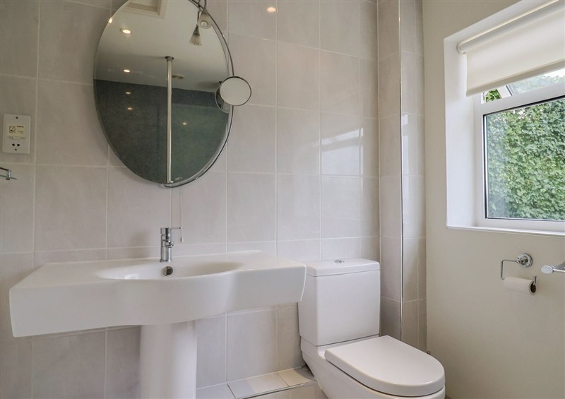 The bathroom at Hawksdown, Lyme Regis