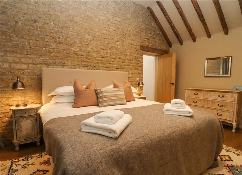 One of the 3 bedrooms at Hawthorn Barn, Northleach