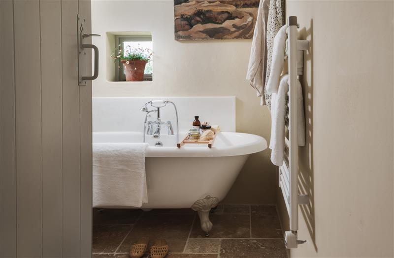 This is the bathroom at Hawthorn Cottage at Collihole, Chagford