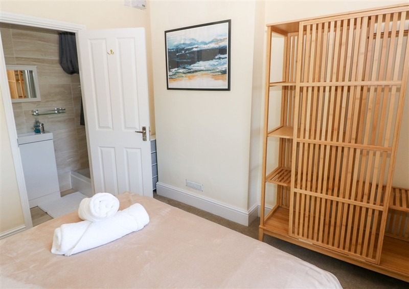 One of the 4 bedrooms (photo 2) at Hawthorns, Scurlage