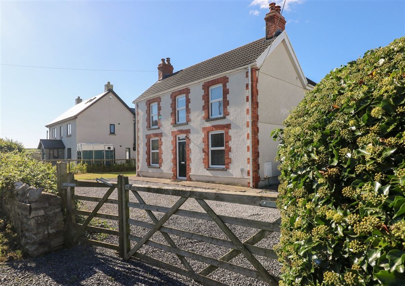 This is the setting of Hawthorns at Hawthorns, Scurlage