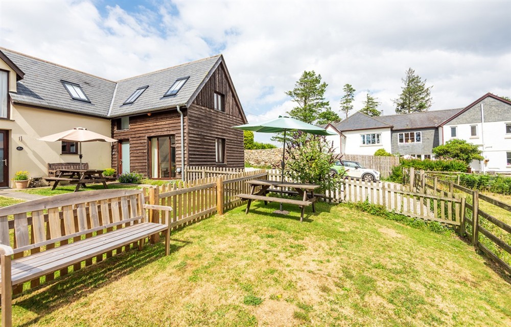 Outside Haytor Barns Cottages