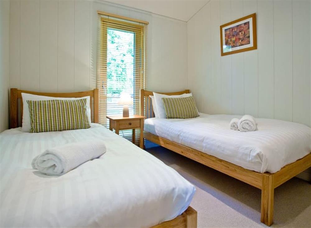 Twin bedroom at 9 Indio Lake, 